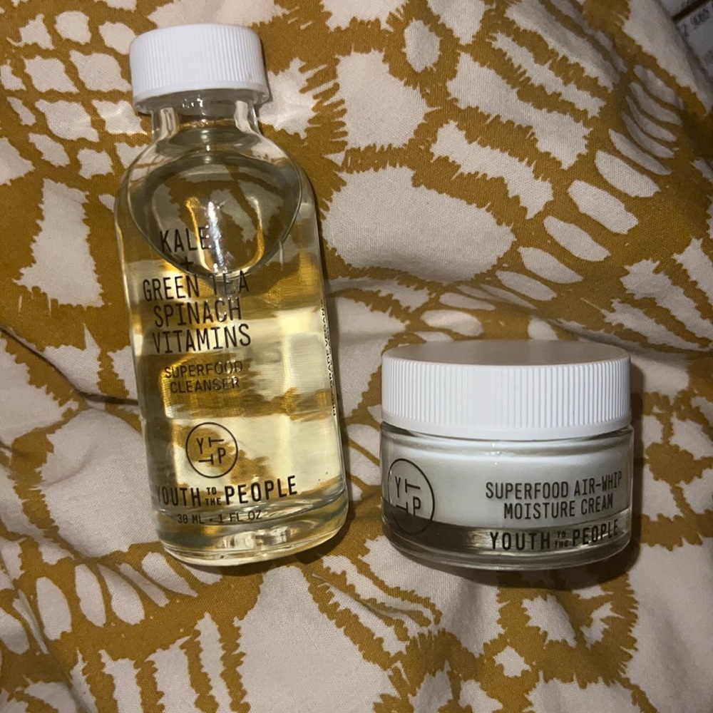 Brand new mini Youth to the People travel set